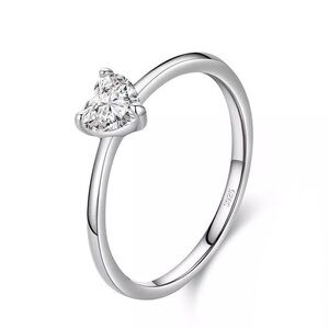 925 Sterling Silver Dainty Heart Cubic Zirconia Sparkling Ring